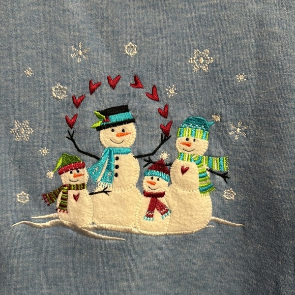 Studio Works Blue Winter / Holiday sweatshirt size medium, very good condition - Picture 2 of 6
